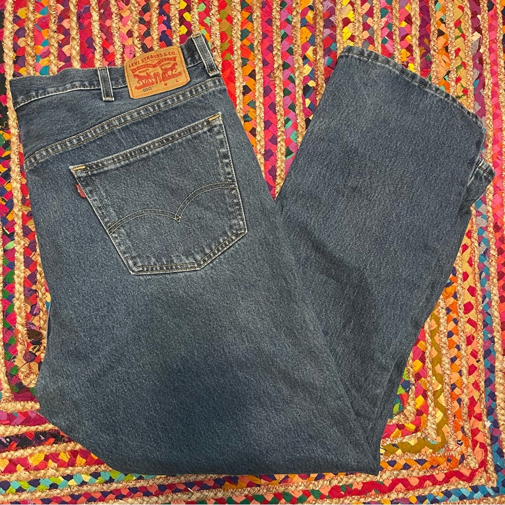 44 x 32 Levis 550 Relaxed Fit Jeans